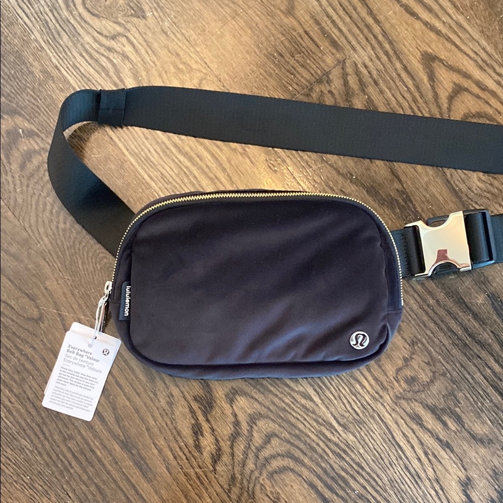 lululemon Everywhere Belt Bag *Velour
